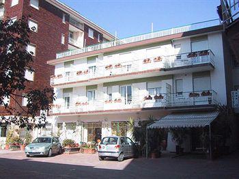 阿尔玛·迪·塔吉亚Locazione Turistica Caboto公寓 外观 照片